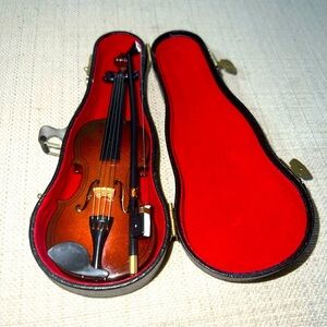 Miniature Violin With Case Music Instrument Gift w/ Bow Excellent Condition